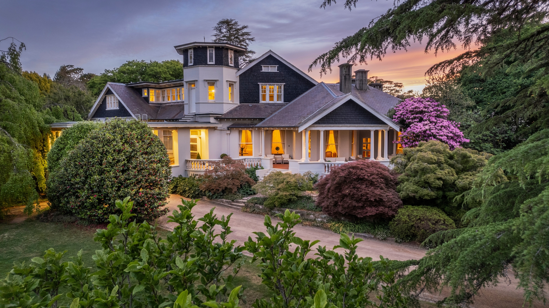 Ardour Milton Park Bowral is surrounded by greenery, landscaped gardens and forests