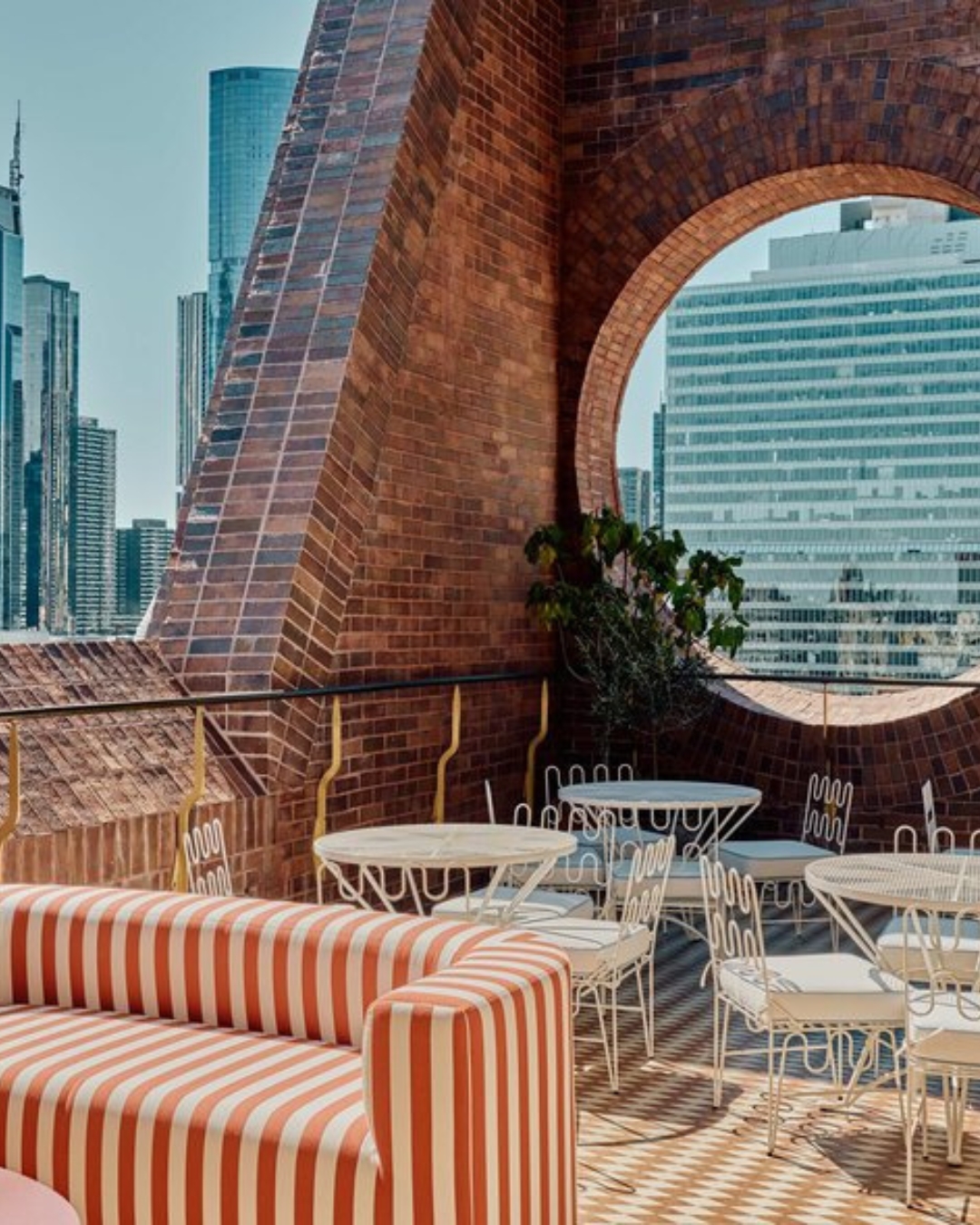 Cleo, the rooftop restaurant and bar at Hyde Melbourne Place 