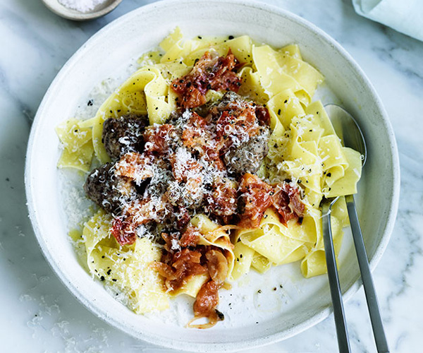 Polpetti with roasted tomato sauce and pappardelle
