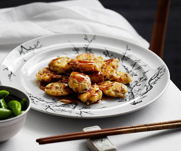 Pan-fried pei pa tofu with Chinese sausage and prawns (heung jin pei pa doufu)