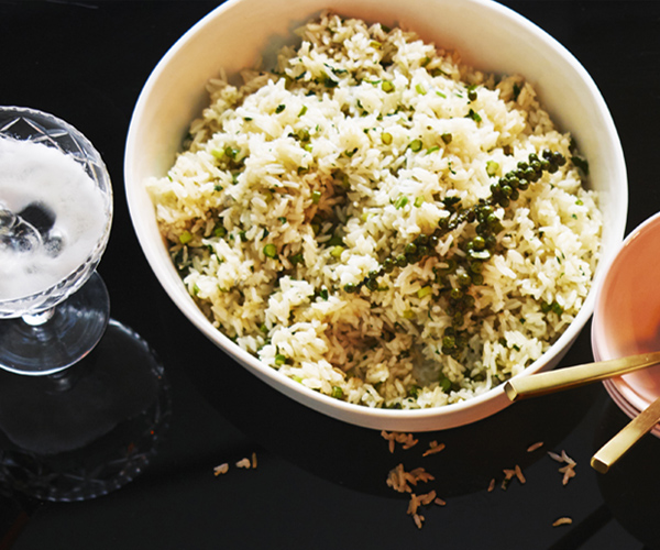 Fried rice with green peppercorns and garlic shoots