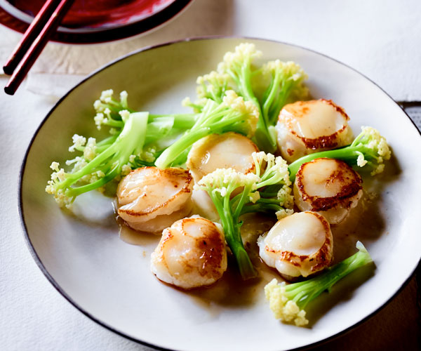 Scallops stuffed with prawn mousse recipe by Lau's Family Kitchen